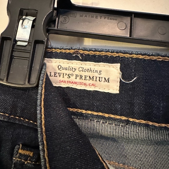 LEVI’S - Picture 3 of 5